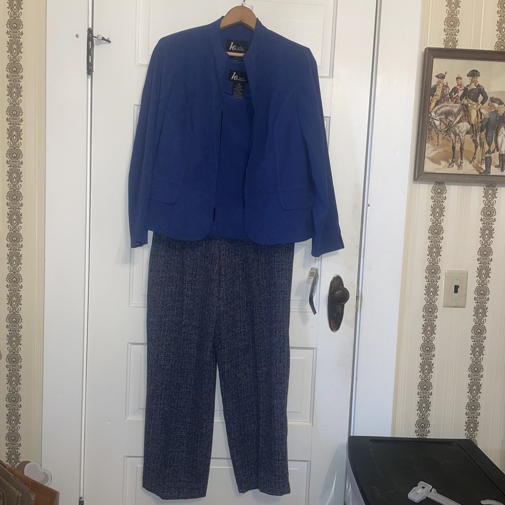 NWT 3 Piece Suite 14P Sapphire Blue Suede Like Material By KS Petite Collection